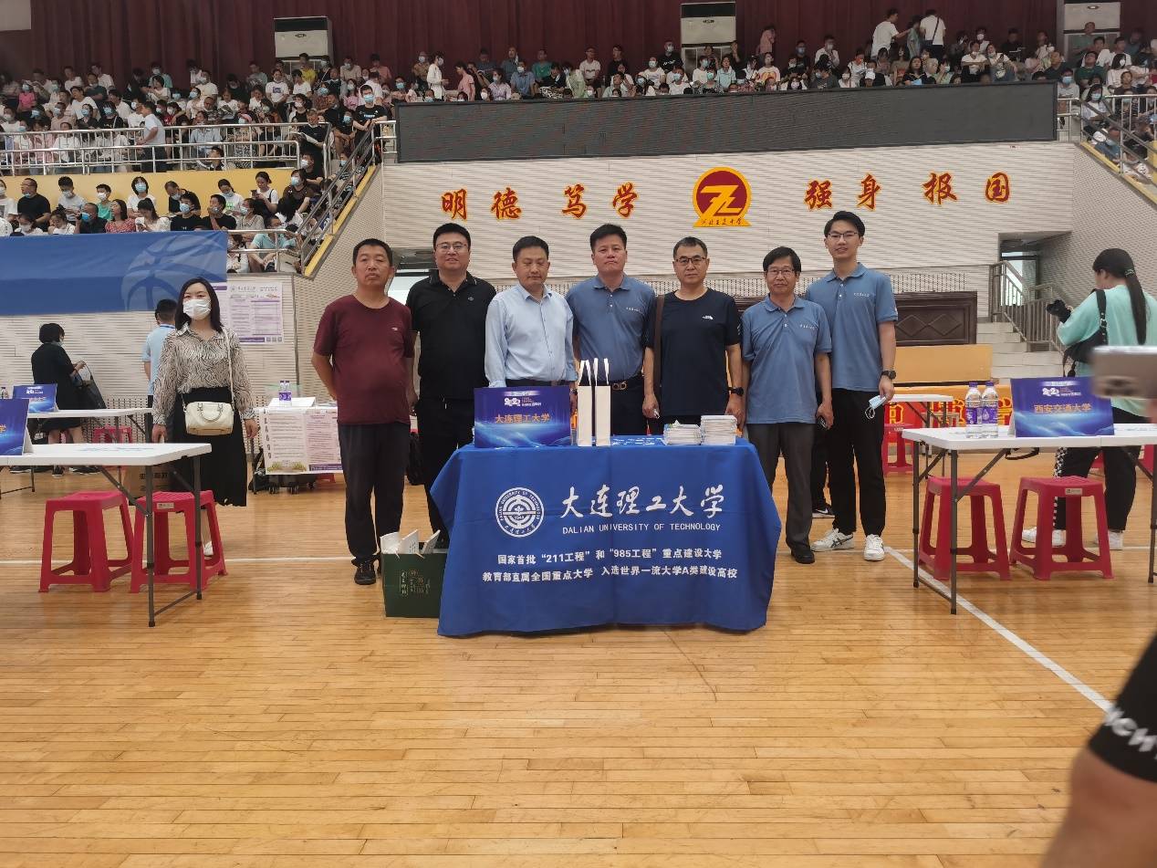 点滴微光 可成星海——记招生宣传工作中的校友力量