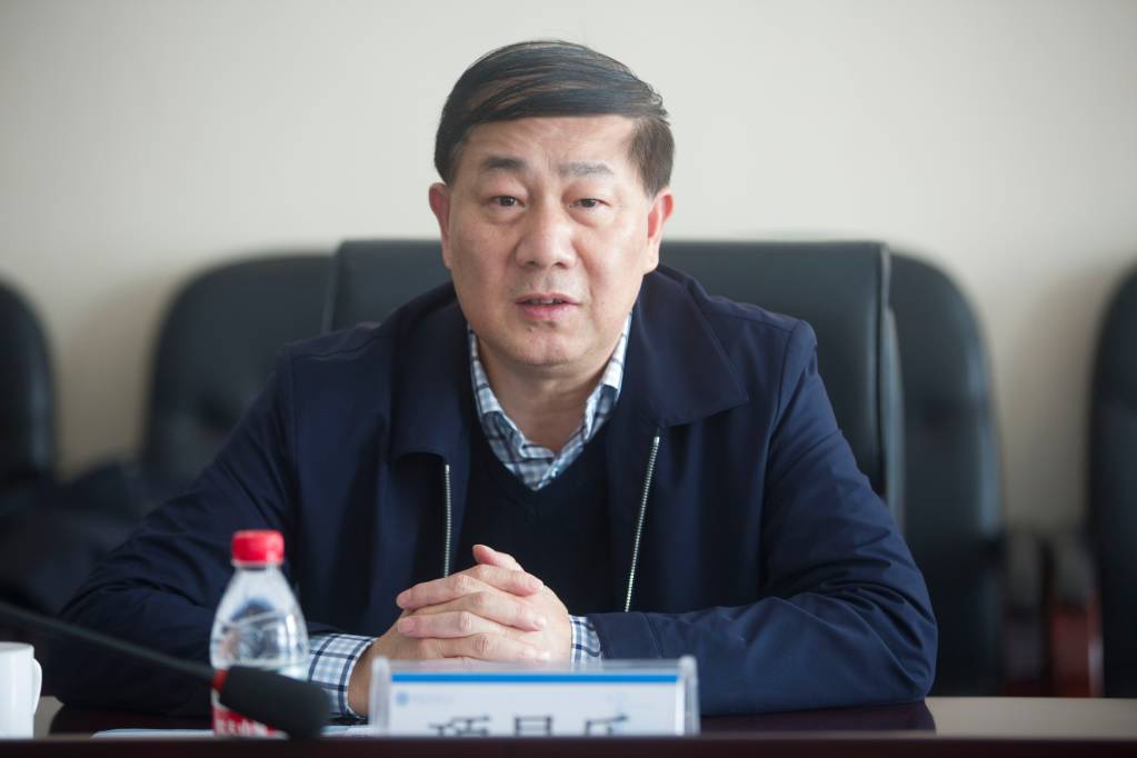 校领导与大连校友代表座谈