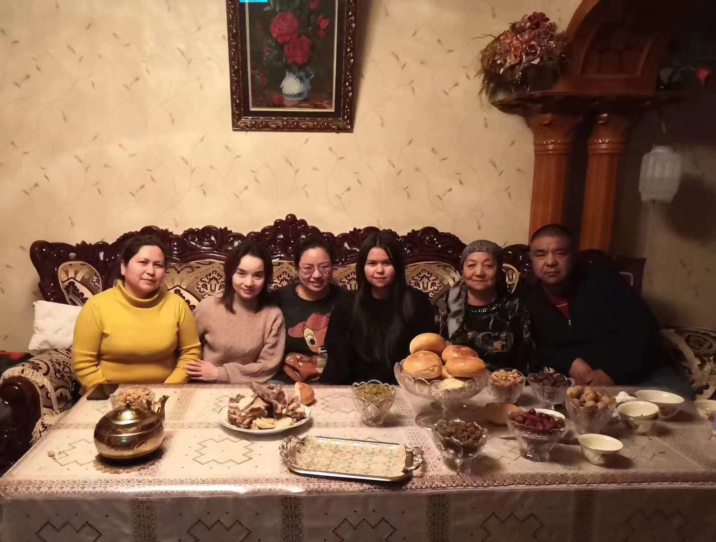 【师者如光】辅导员张晶晶:5年6万公里,做“大爱吾疆”引路人 (5).jpg